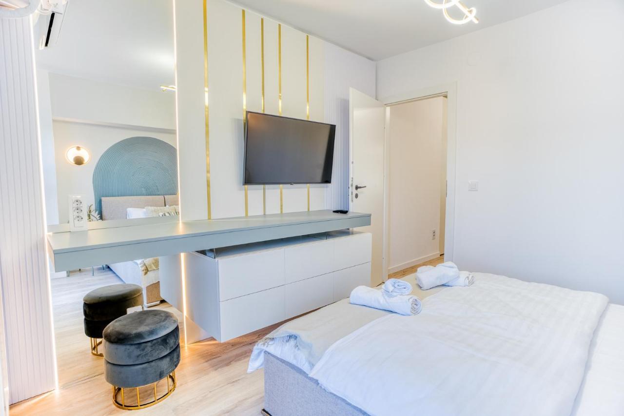 Hi Apartment Bucharest Exterior photo